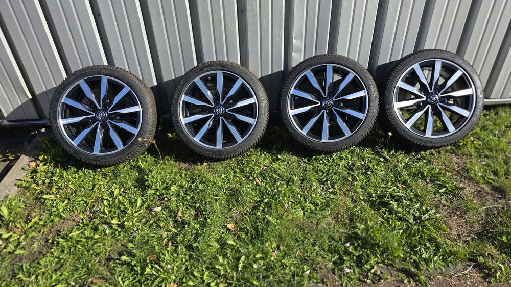 Koła aluminiowe Toyota Oryginalne 225/40R18 opony zima  Kleber dot3124