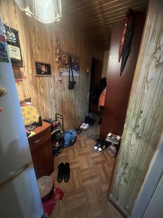 Продам 2 кімнатну квартиру під ремонт