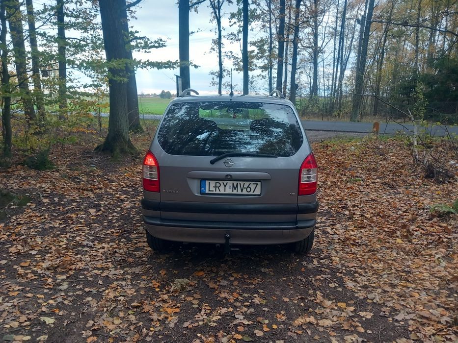 Sprzedam Opla Zafire 1.8 Sekwencja *bez korozji* Zadbana* HAK!!