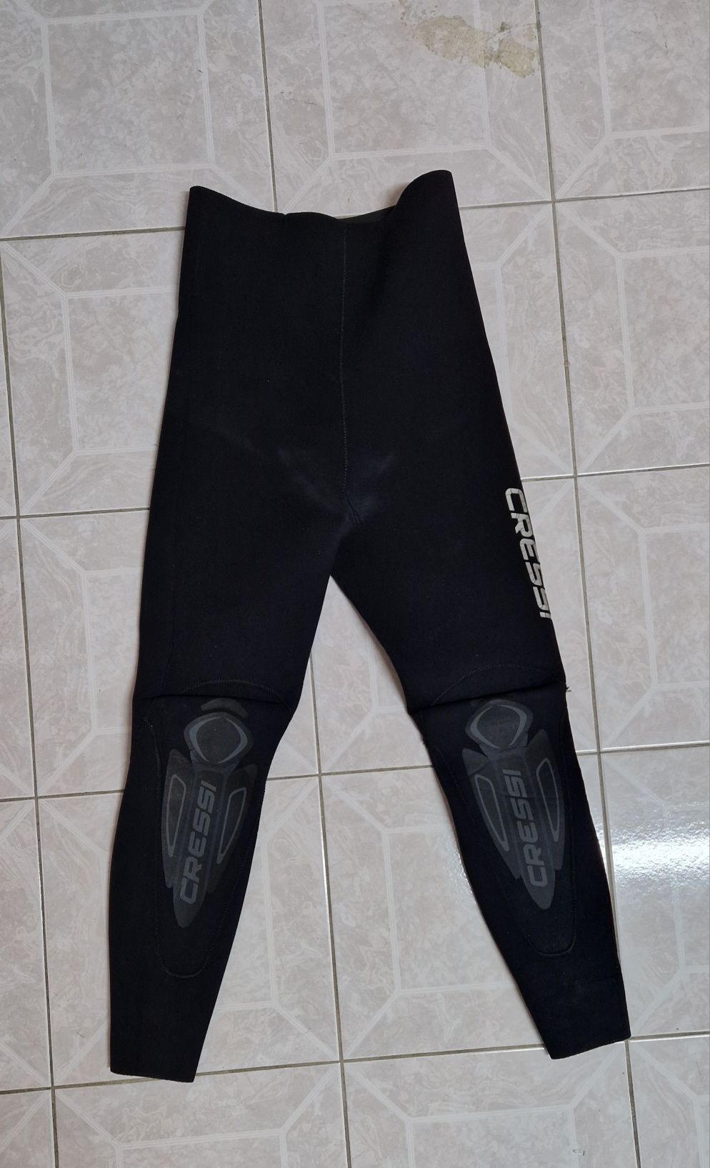 Conjunto mergulho e caça submarina
