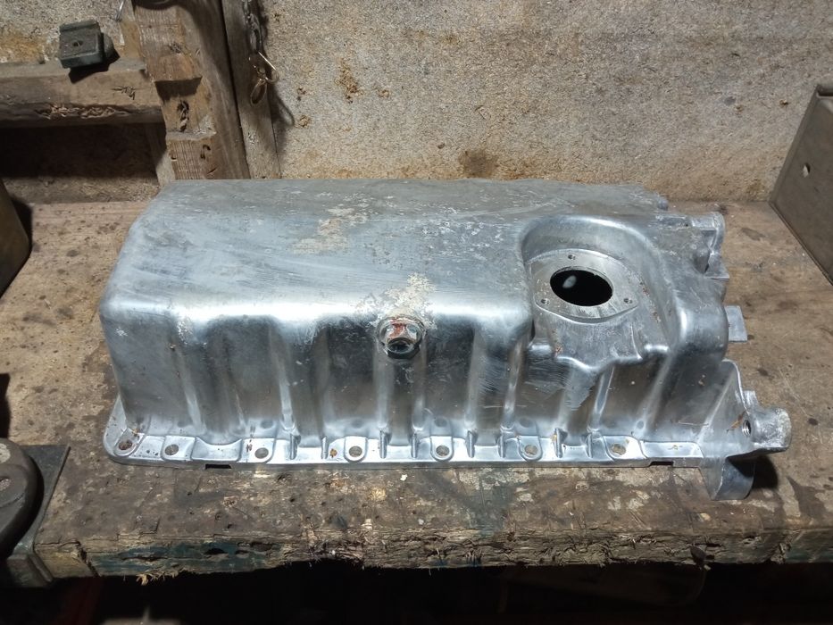 Поддон для двигателя