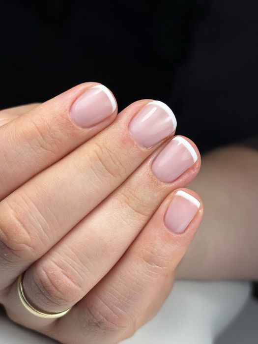 Manicure hybrydowy lub żelowy z parafiną