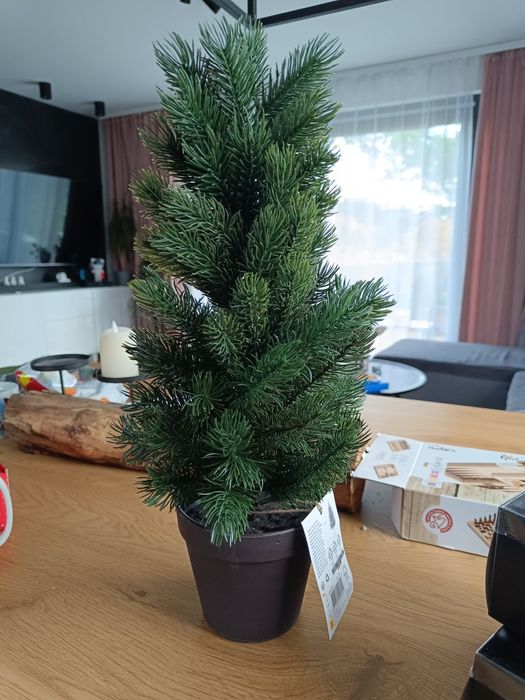 Sztuczna choinka w donicy 48cm