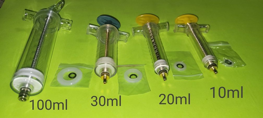 seringas - acrilico e ponteiras em inox e selicone pra alimentar aves