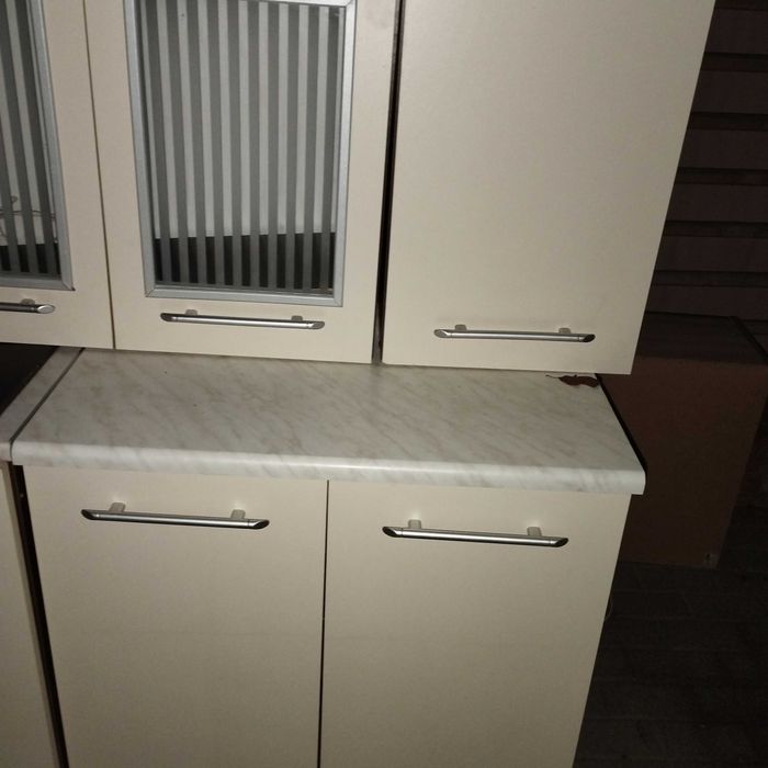 Zestaw mebli kuchennych zlew, bateria, zmywarka,  kuchenka elektryczną