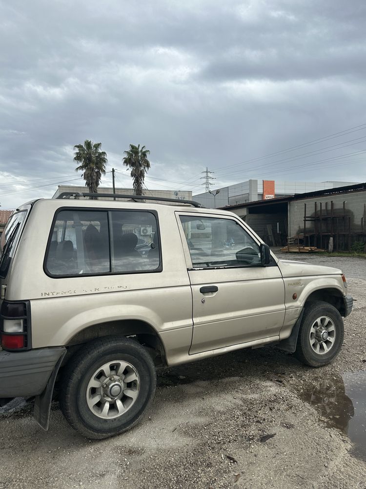 Mitsubishi pajero