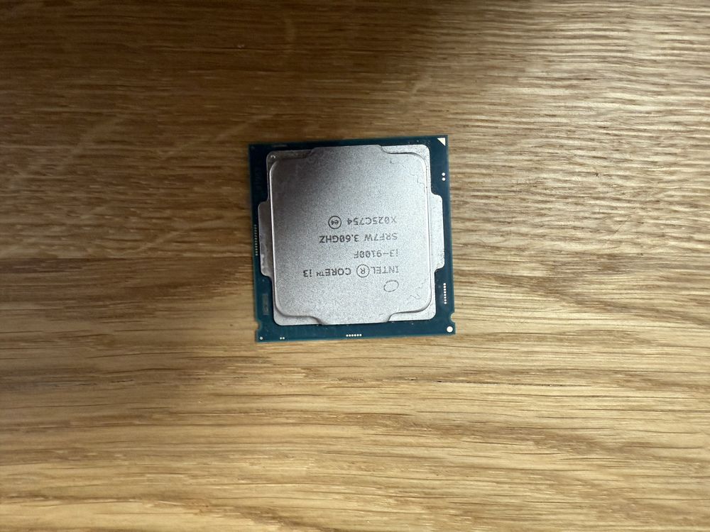 Sprzedam procesor Intel Core i3-9100F + chłodzenie