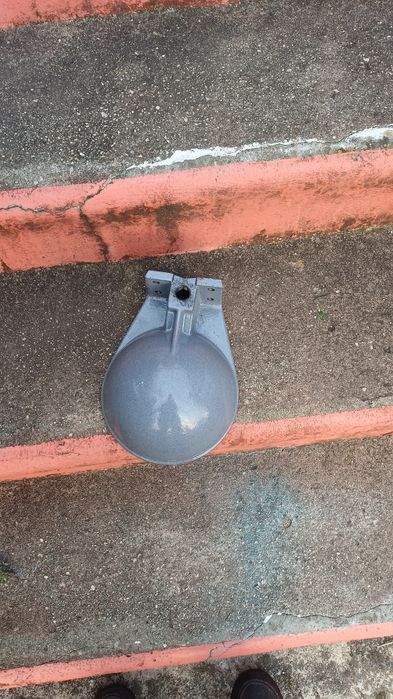 Bebedouro em bom estado