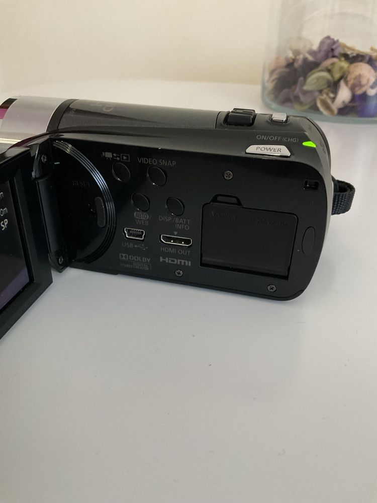 Відеокамера Canon Legria HF R28 FullHD