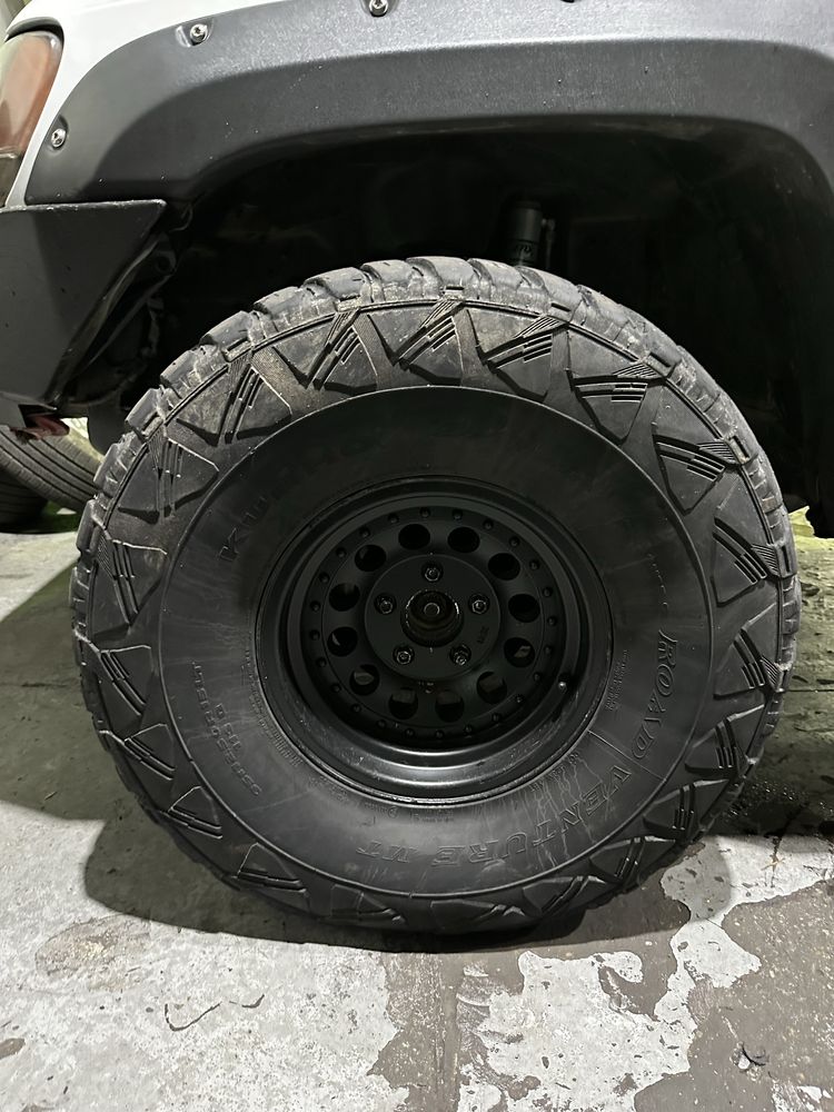Pneus khumo 35 12,5 r15