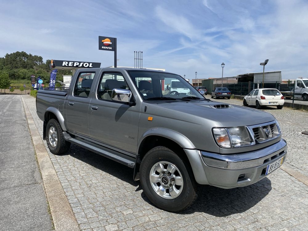 Nissan navara 2,5 td