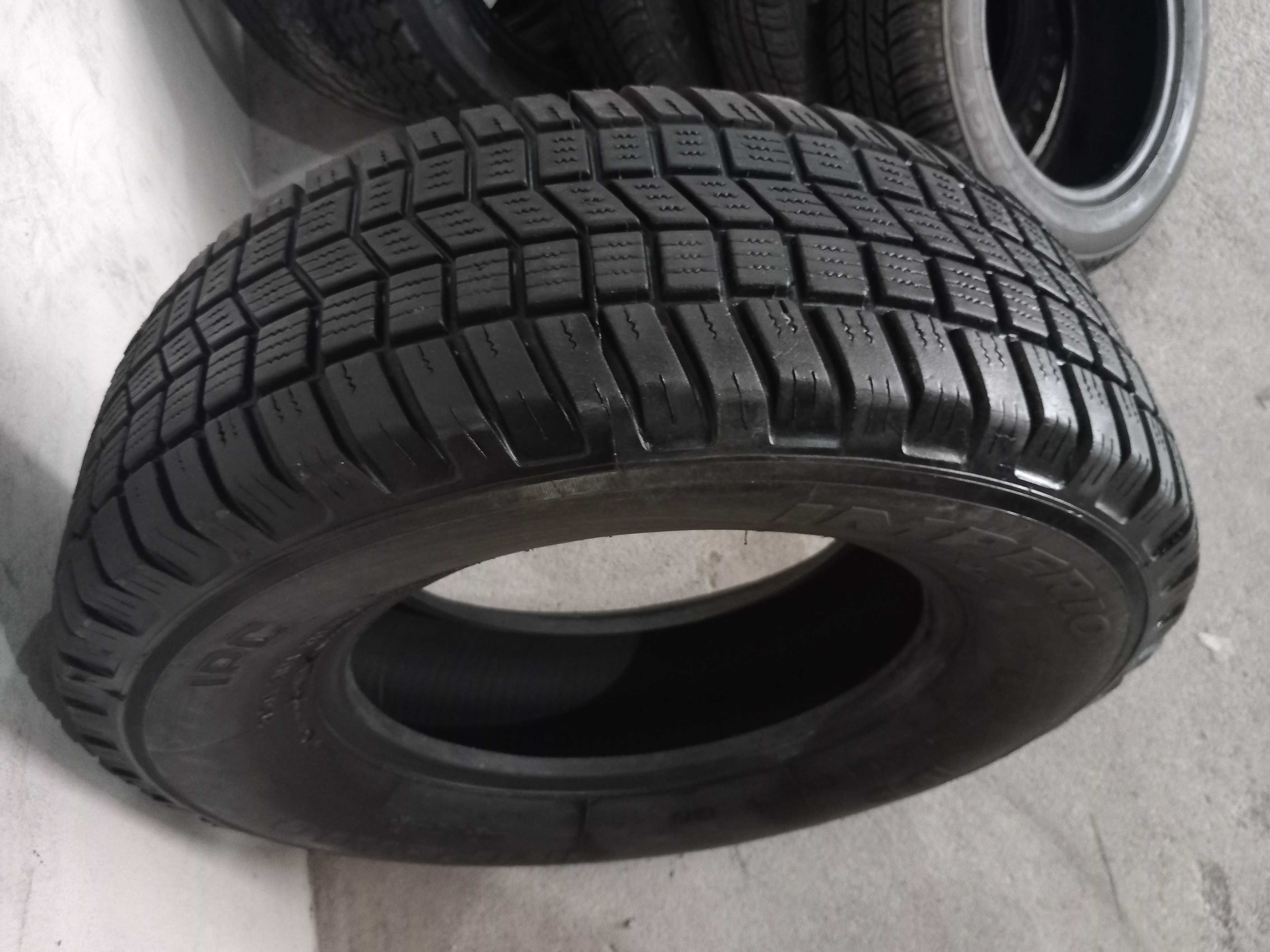 Pneus Novos 245 + 265/70 R16