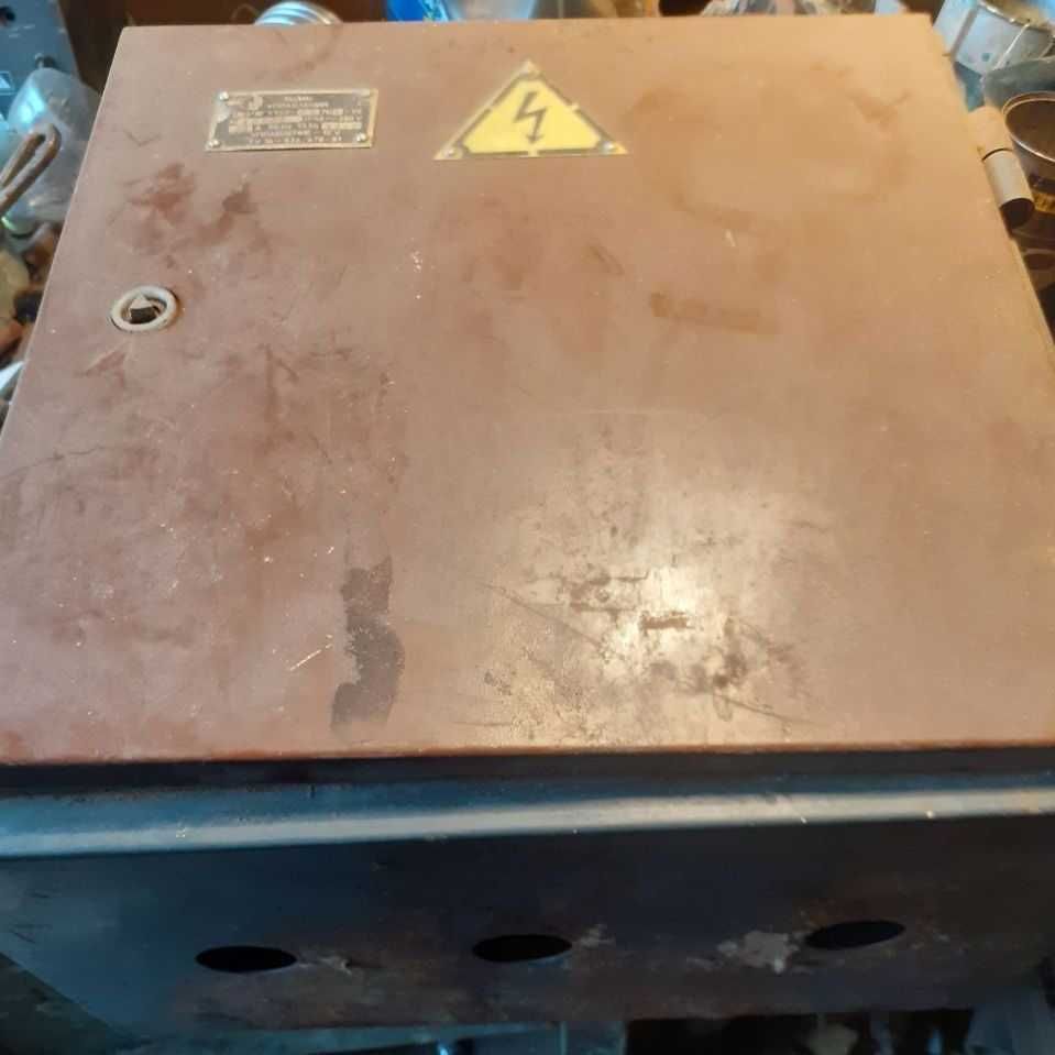 Ящик управління насосом яг 5102-347б1-у2