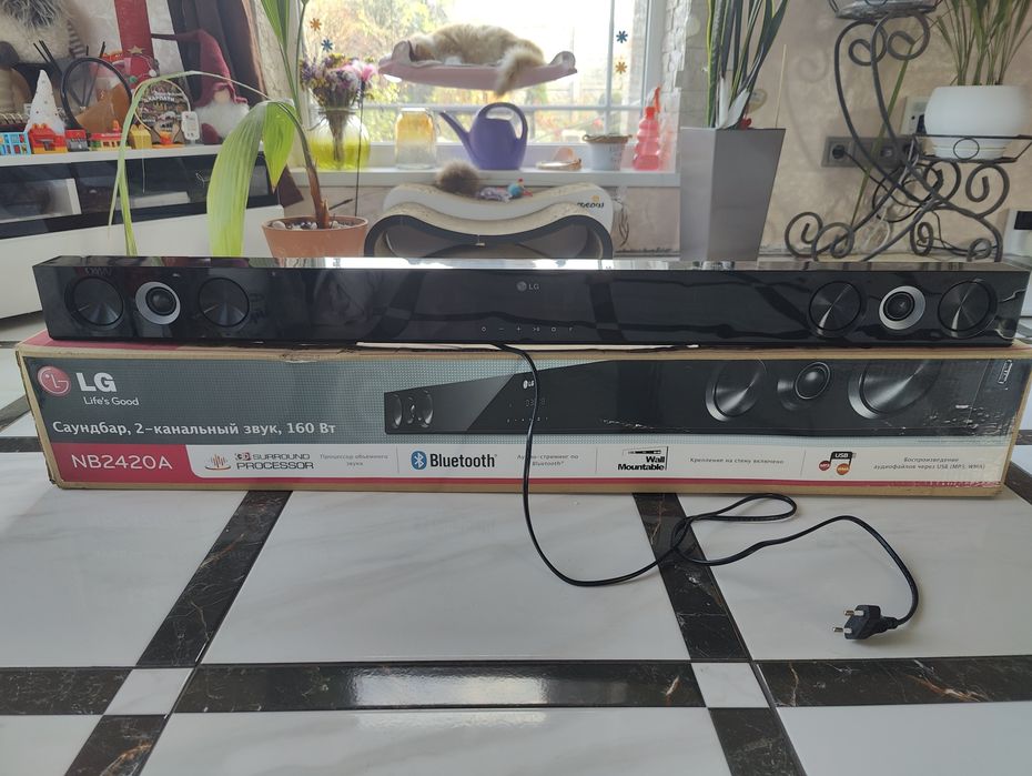 Саундбар LG HB2420A