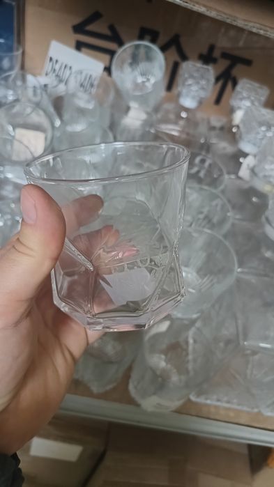 Продам склянки та графіни