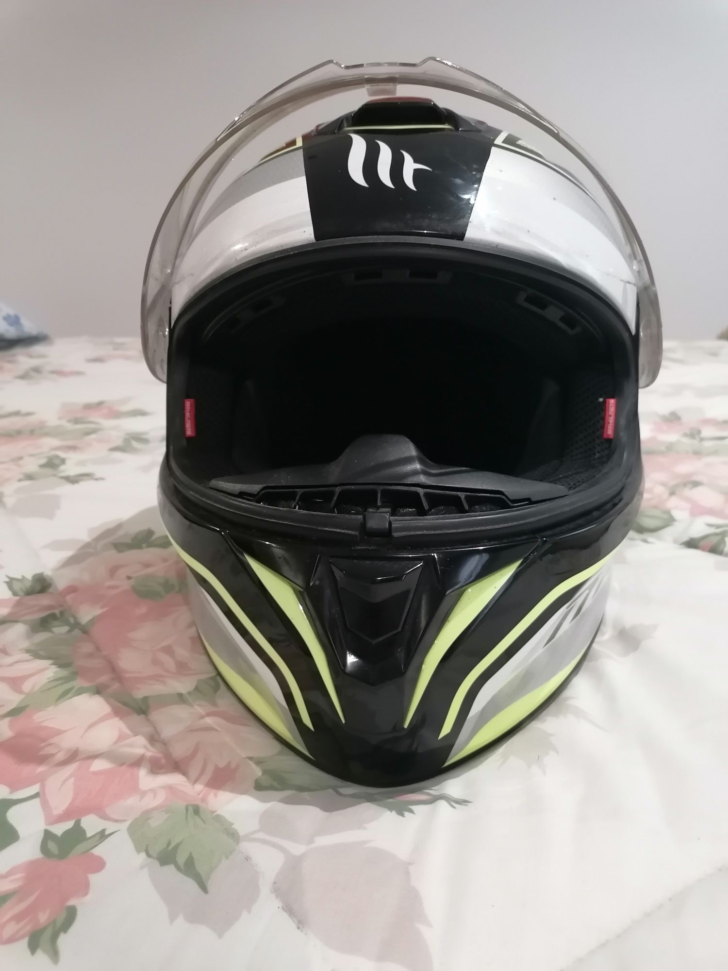 Capacete MT Helmets