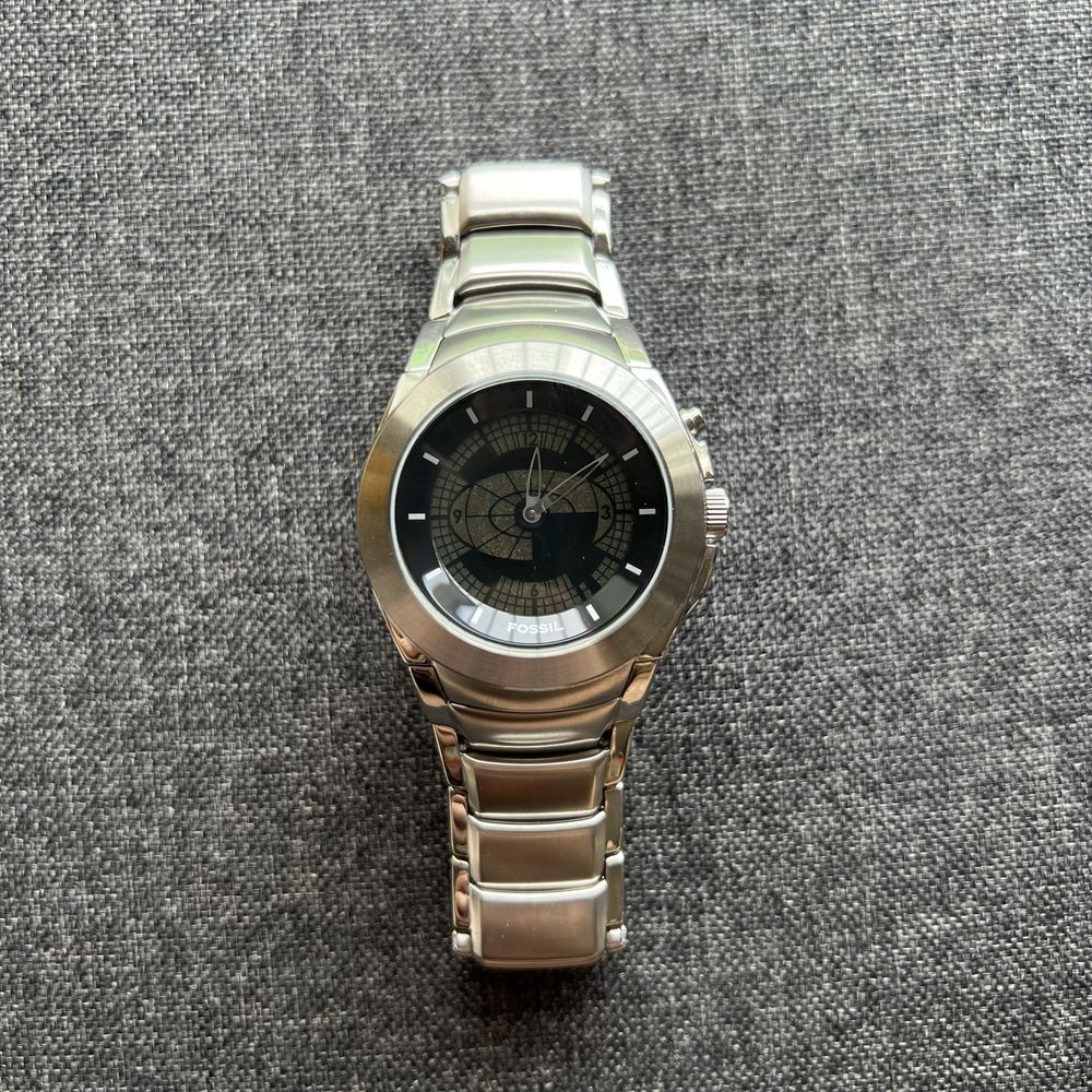 Fossil big tic часы