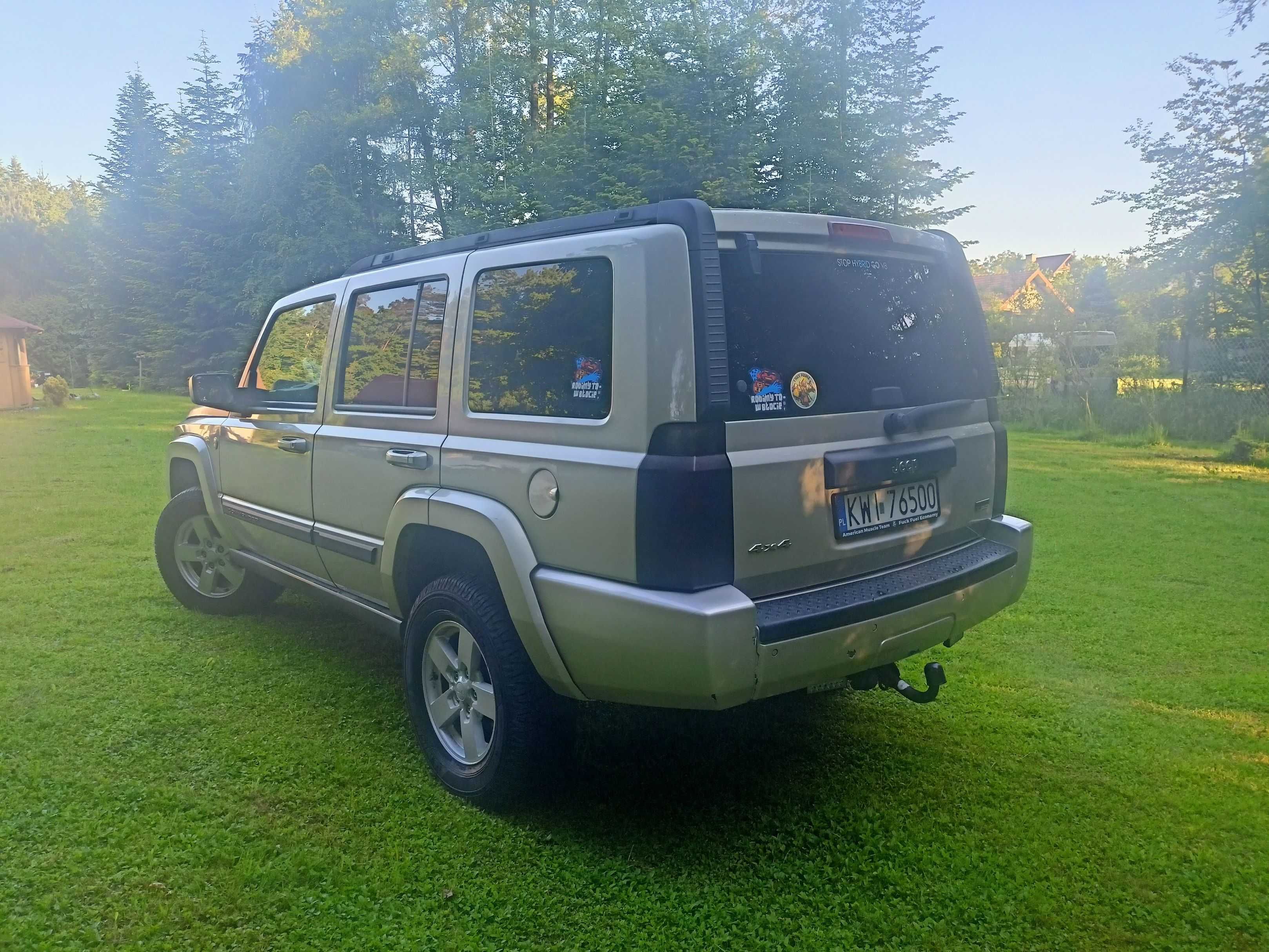 Jeep Commander 4.7 V8 LPG, Automat, 7 osób, 4x4 z reduktorem.
