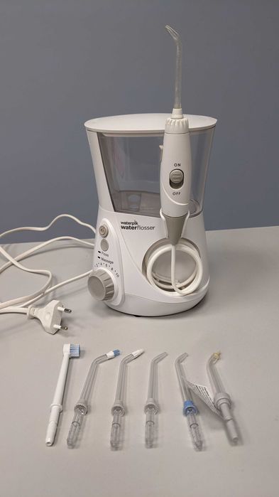 Irygator do zębów Waterpik WP-660 Ultra Professional jak nowy