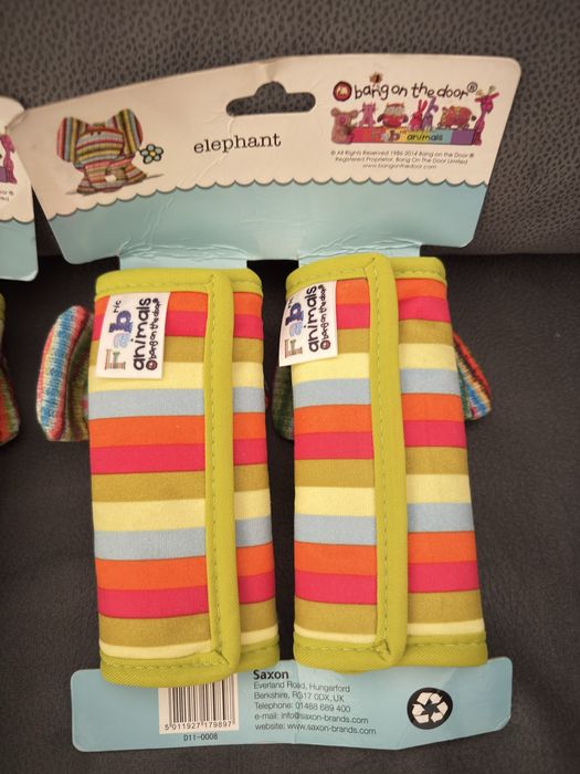 Protetor de cinto de segurança para crianças - NOVO.