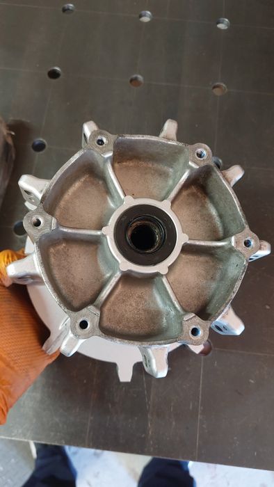 Yamaha XT 660 piasta koła tył plus komplet szprych