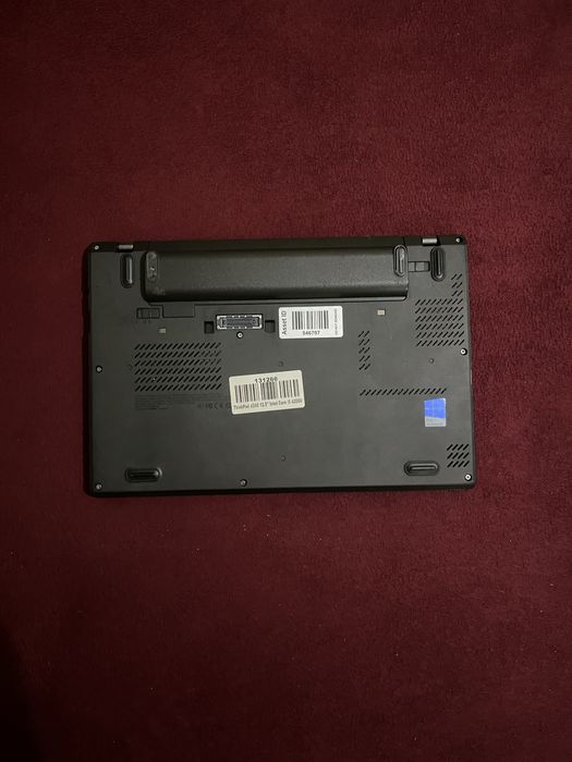 Lenovo ThinkPad 10год батарея X240 i5 / 8GB / SSD 120GB