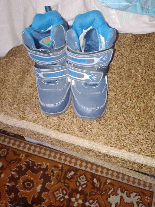 Продам сапожки дитячі