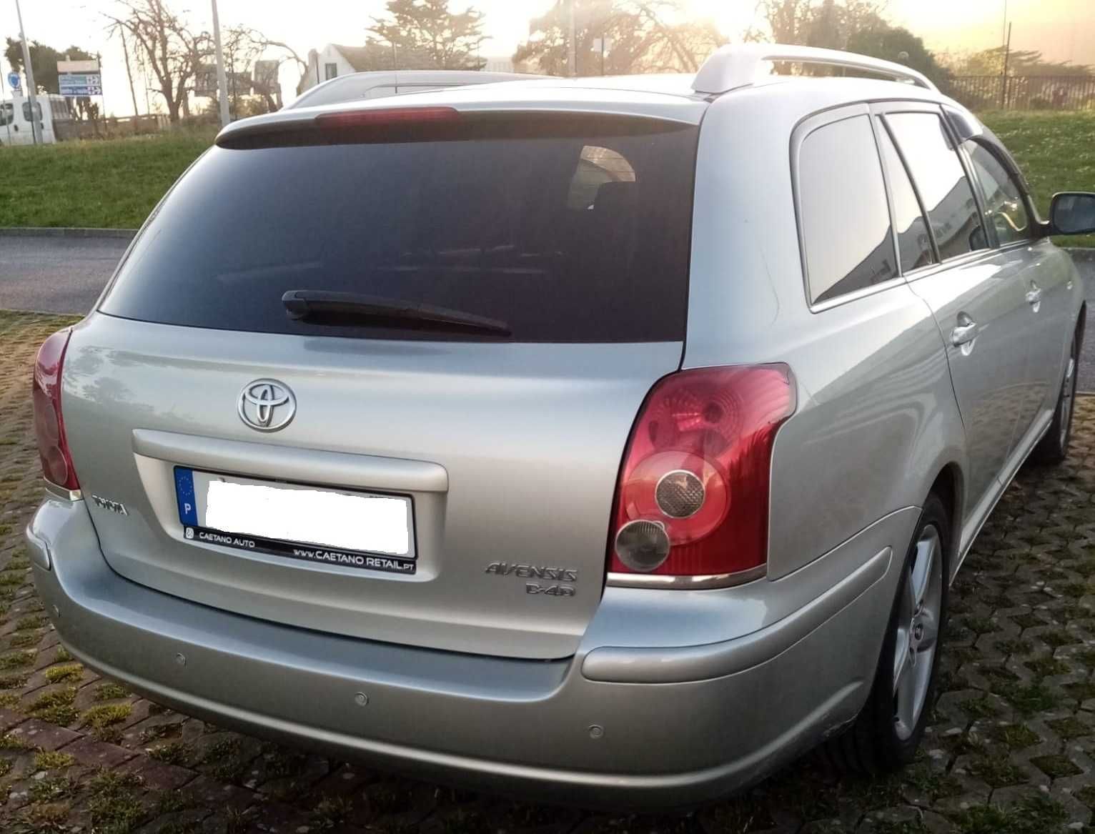 Toyota Avensis SW 2.2 D-CAT - Sempre assistido na marca