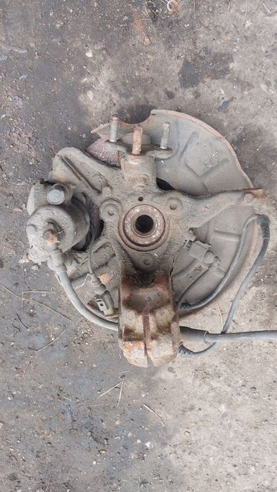 Skoda a5 поворотний кулак ліва права цапфа ступиця