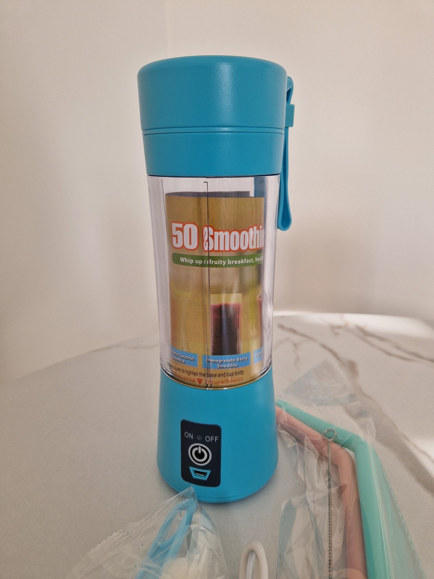 Mini blender personalny