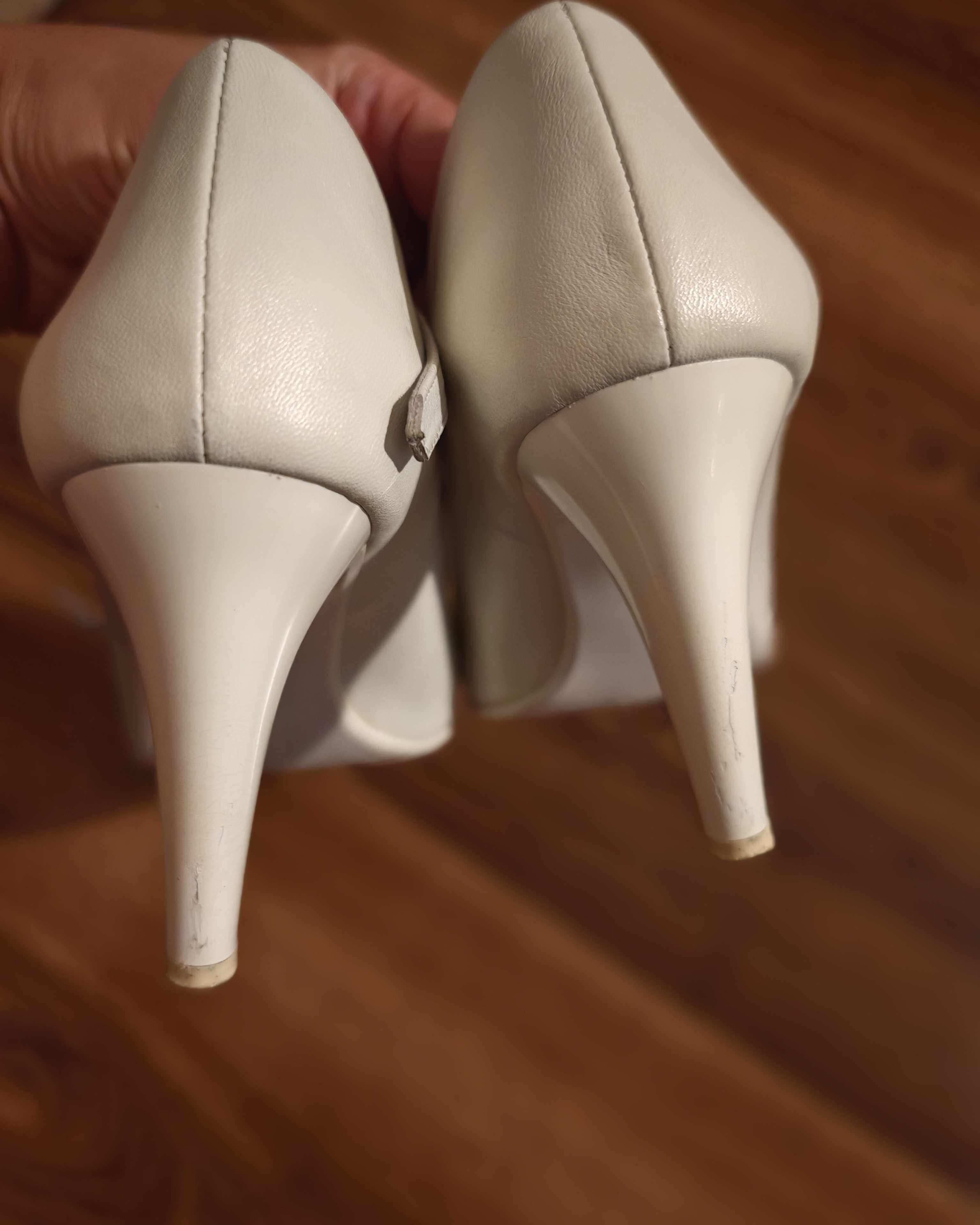Buty ślubne, białe, skóra, r 36