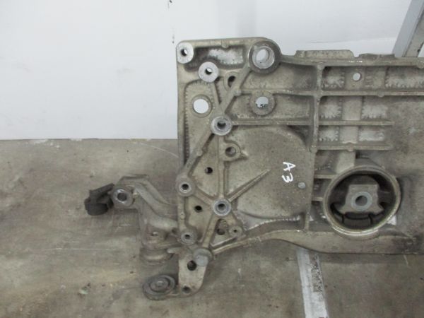 Charriot frente AUDI A3 (8L1)