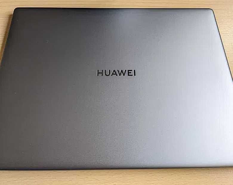 Huawei Matebook 14 16/512. Stan bardzo dobry.