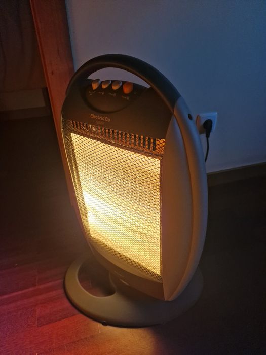 Aquecedor Electronic a funcionar perfeitamente e a rodar.