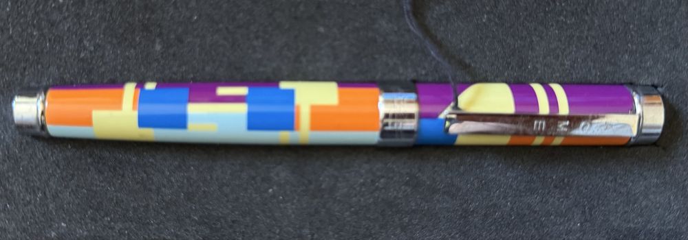 Caneta edição limitada ACME by Berga-Perales