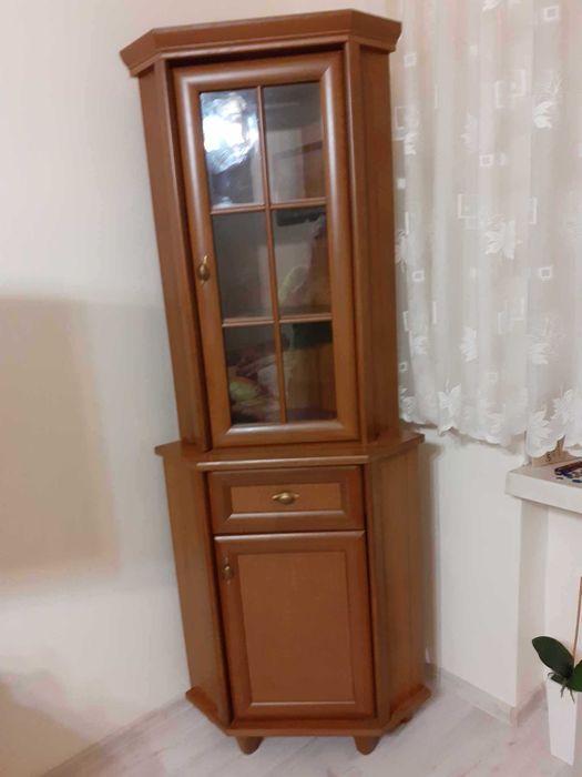 Sprzedam komodę narożną używaną