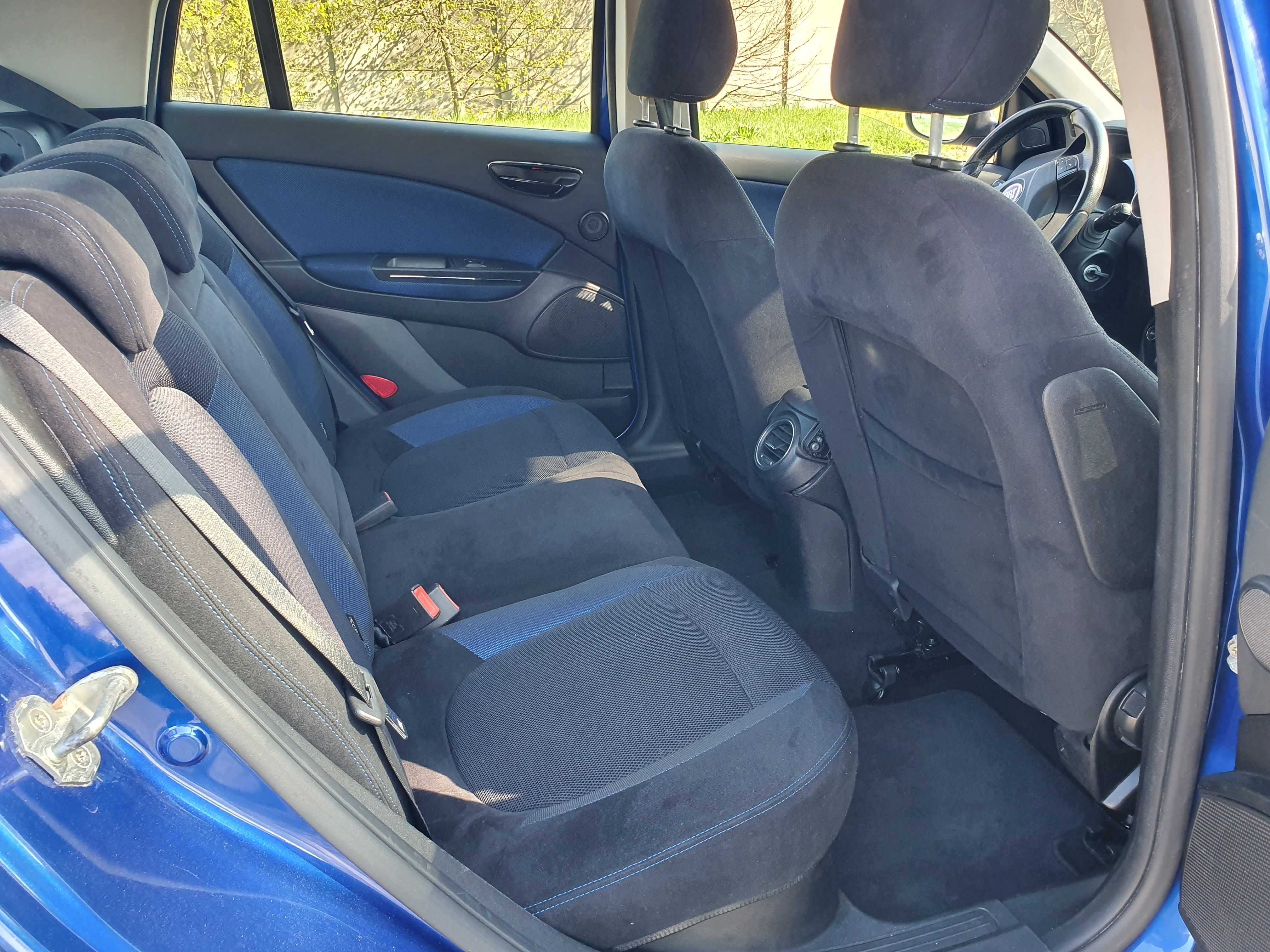 Fiat Bravo 1,4 t-jet 150PS Panorama Klimatronik Pcd
