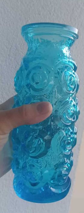 Wazon róże z huty Laura