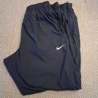 Nike Nowe granatowe spodnie dresowe Rozmiar L