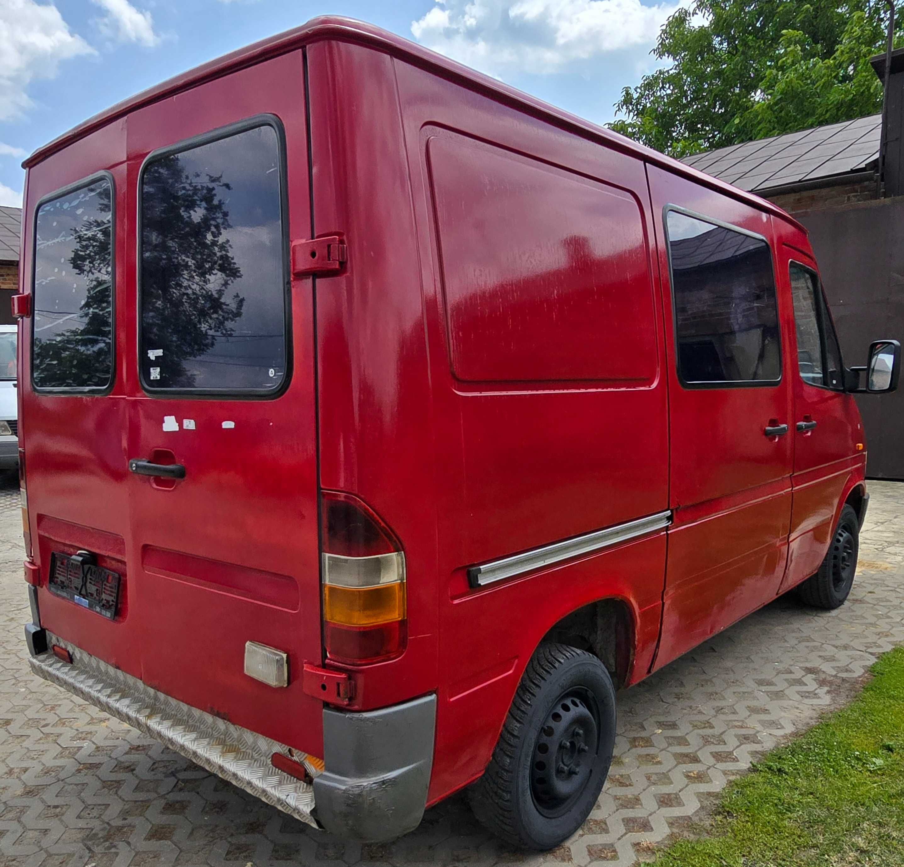 Mercedes-Benz Sprinter 208 2.3 diesel