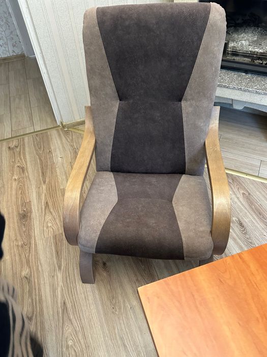 Komplet wersalka stół rozkładany i dwa fotele