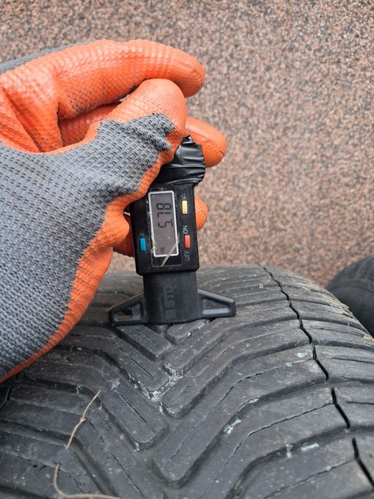 225/55 R17 97W M+S - Michelin CrossClimate - 4/2019 ~6mm - cena za 2