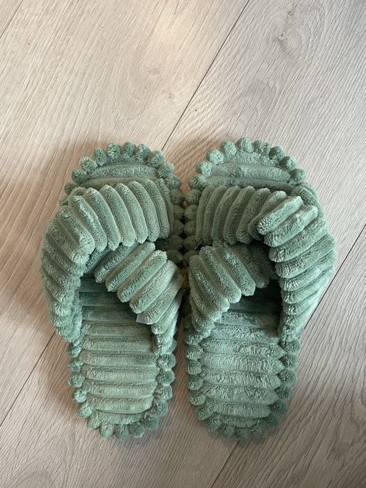 Kapcie laczki rozmiar 37 nowe