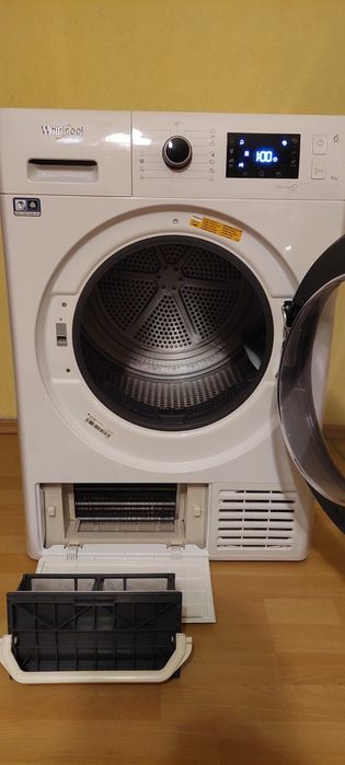 SUSZARKA  do ubrań 8KG