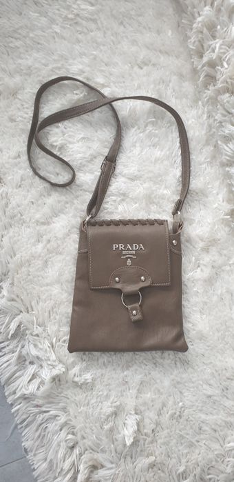 Brazowa torebka listonoszka