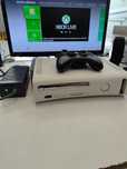 Konsola Xbox 360 + pad +dysk 60gb + kable