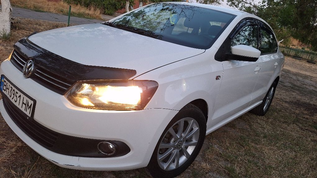 Продам Volkswagen polo 2013р. 1.6 л