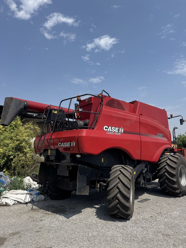 Комбайн Case 6150