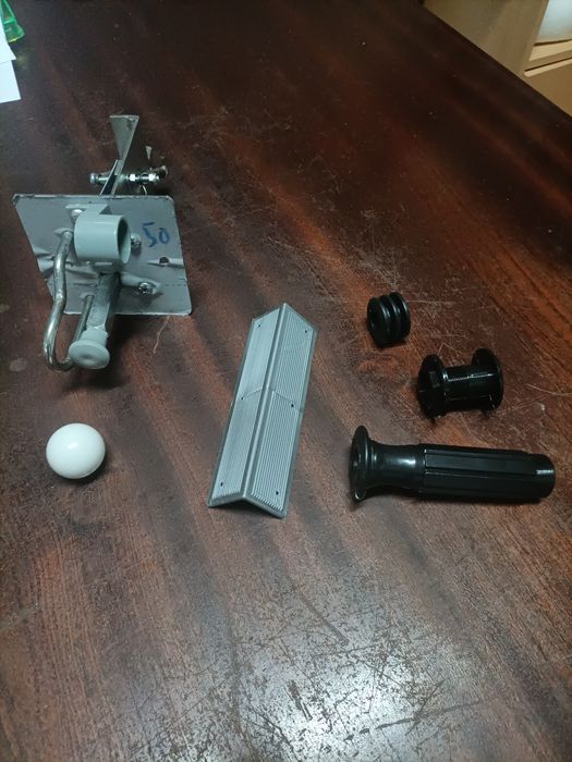 Fundo - relvado - campo , bolas , punhos  de matraquilhos novo