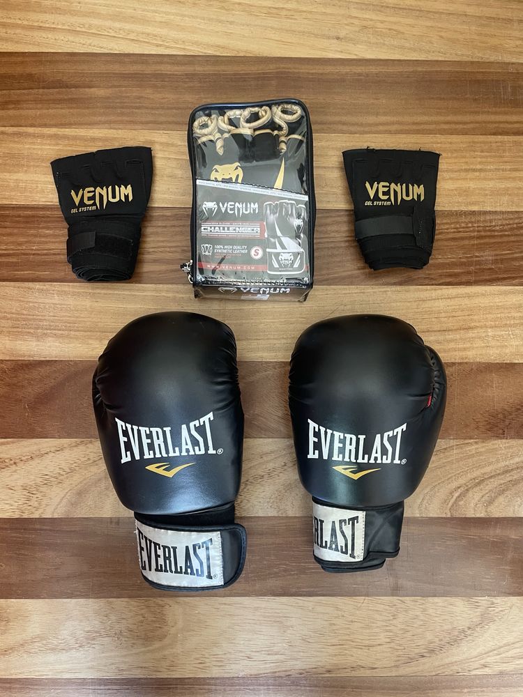 Luvas MMA Venum Challenger 2.0 + Oferta De Ligaduras e Luvas de boxe